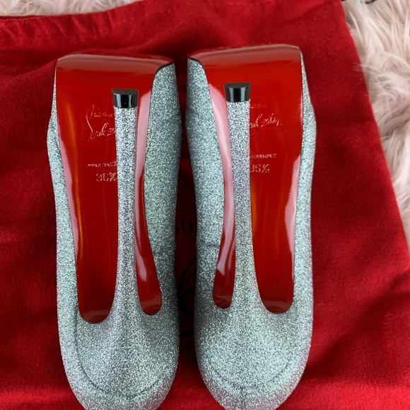 Christian Louboutin Fetish Peep - Picture 4 of 7